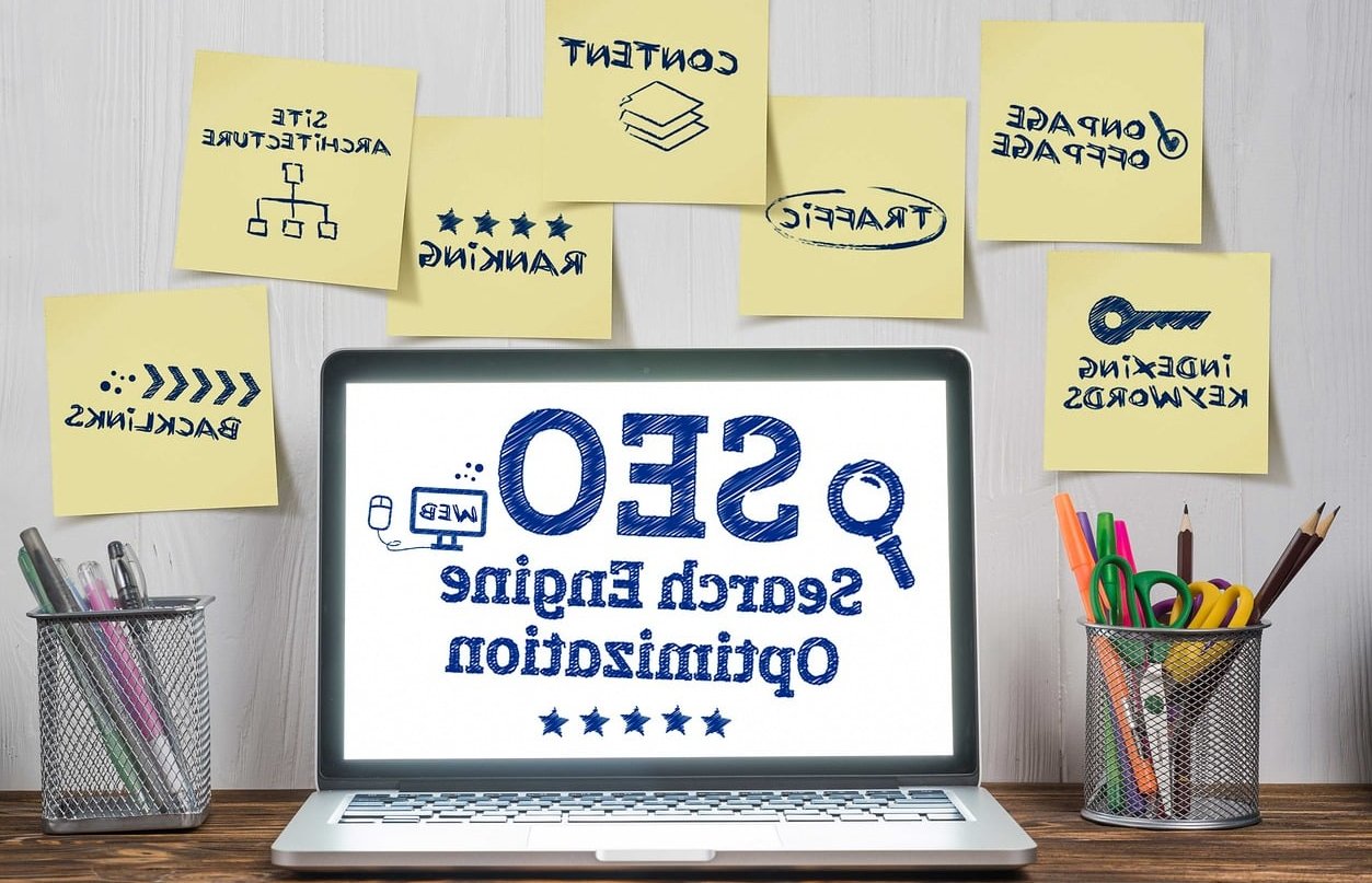 seo checklist laptop